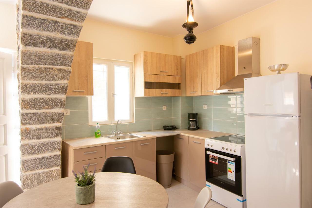 Lilas Traditional Maisonette 엘운다 외부 사진