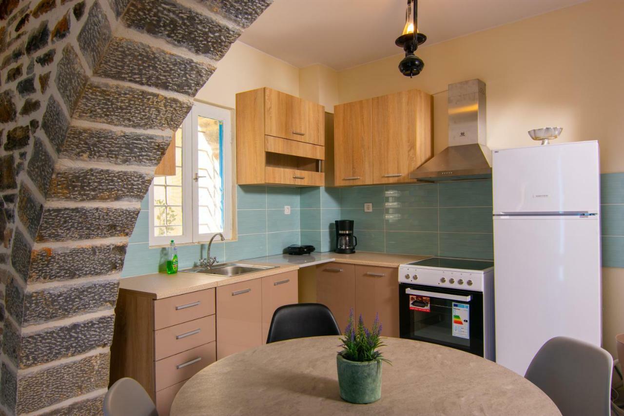 Lilas Traditional Maisonette 엘운다 외부 사진